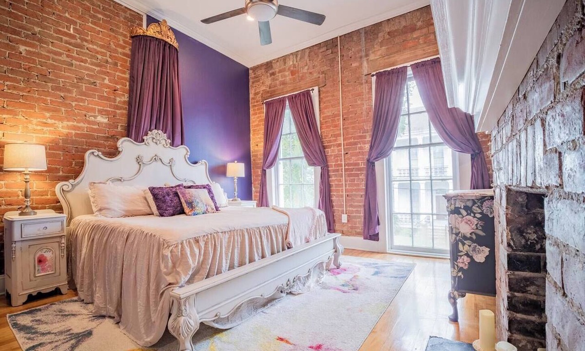 Faubourg Lafayette Apartment | Historic Stylish Townhouse | Steps to Streetcar
