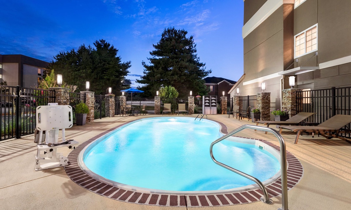 Bowling Green Hotel | Holiday Inn Express Bowling Green by IHG