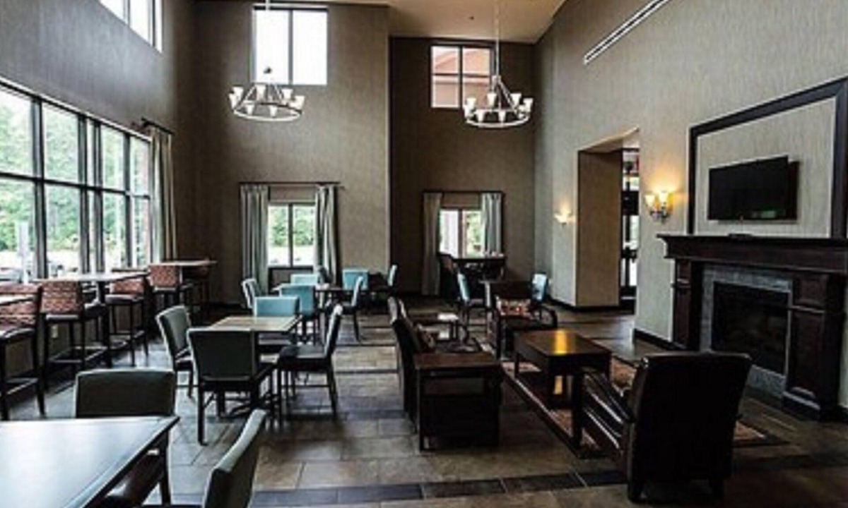 Rockingham Hotel | Holiday Inn Express Hotel & Suites Rockingham by IHG