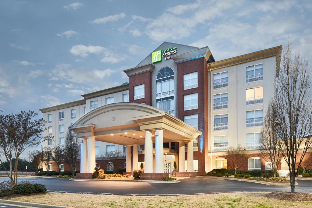 Drayton Hotel | Holiday Inn Express & Suites - Spartanburg-North by IHG