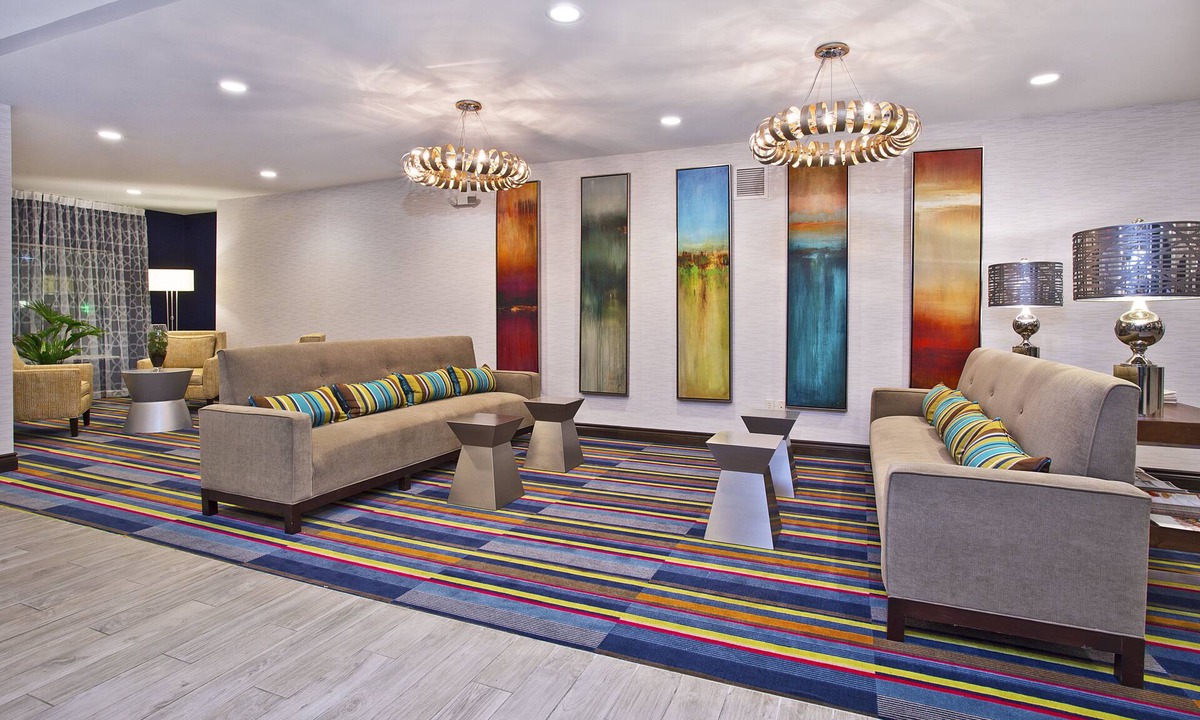 Ann Arbor Hotel | Holiday Inn Express & Suites Ann Arbor West by IHG