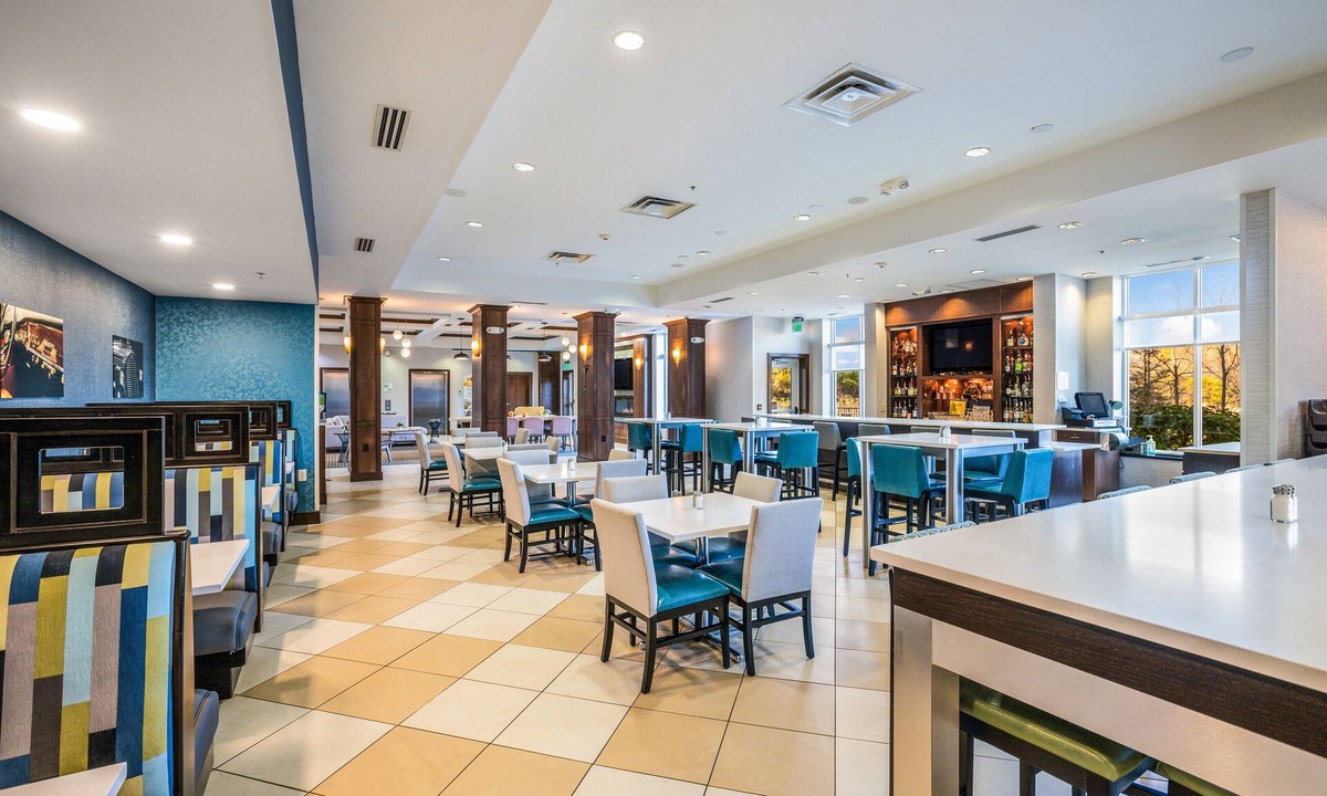 Jackson Hotel | Holiday Inn Jackson NW - Airport Road by IHG