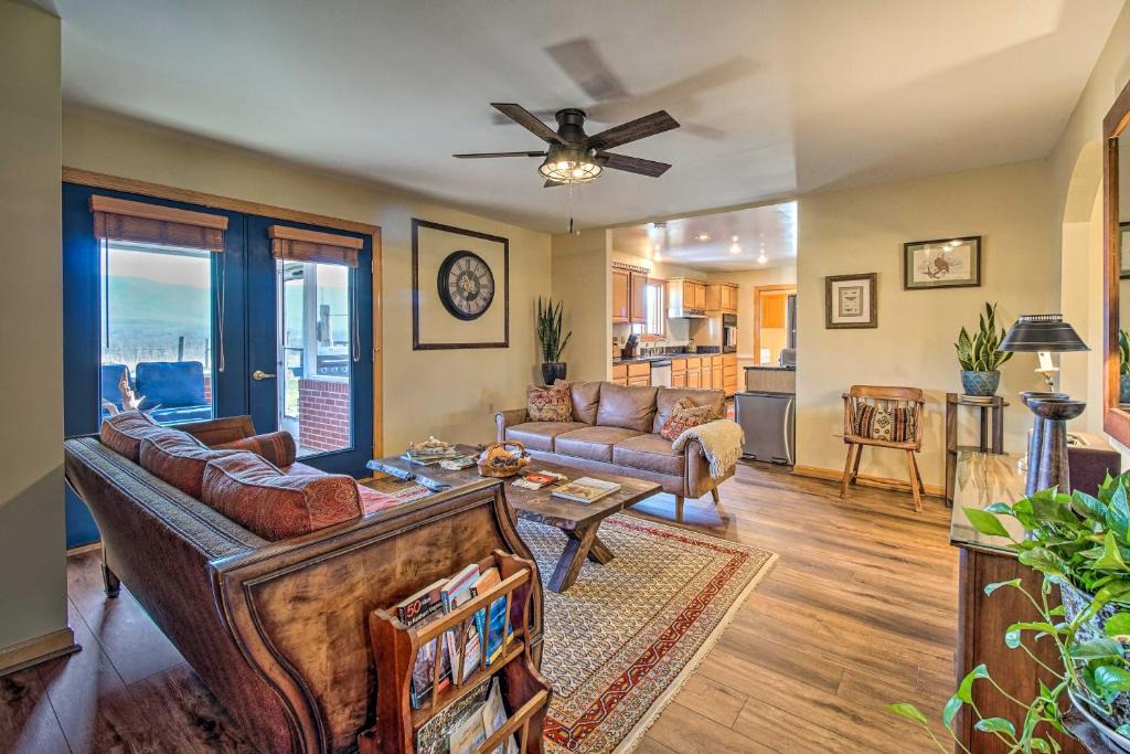 Bentonville House | Home w/Hot Tub Near Shenandoah Nat'l Park!