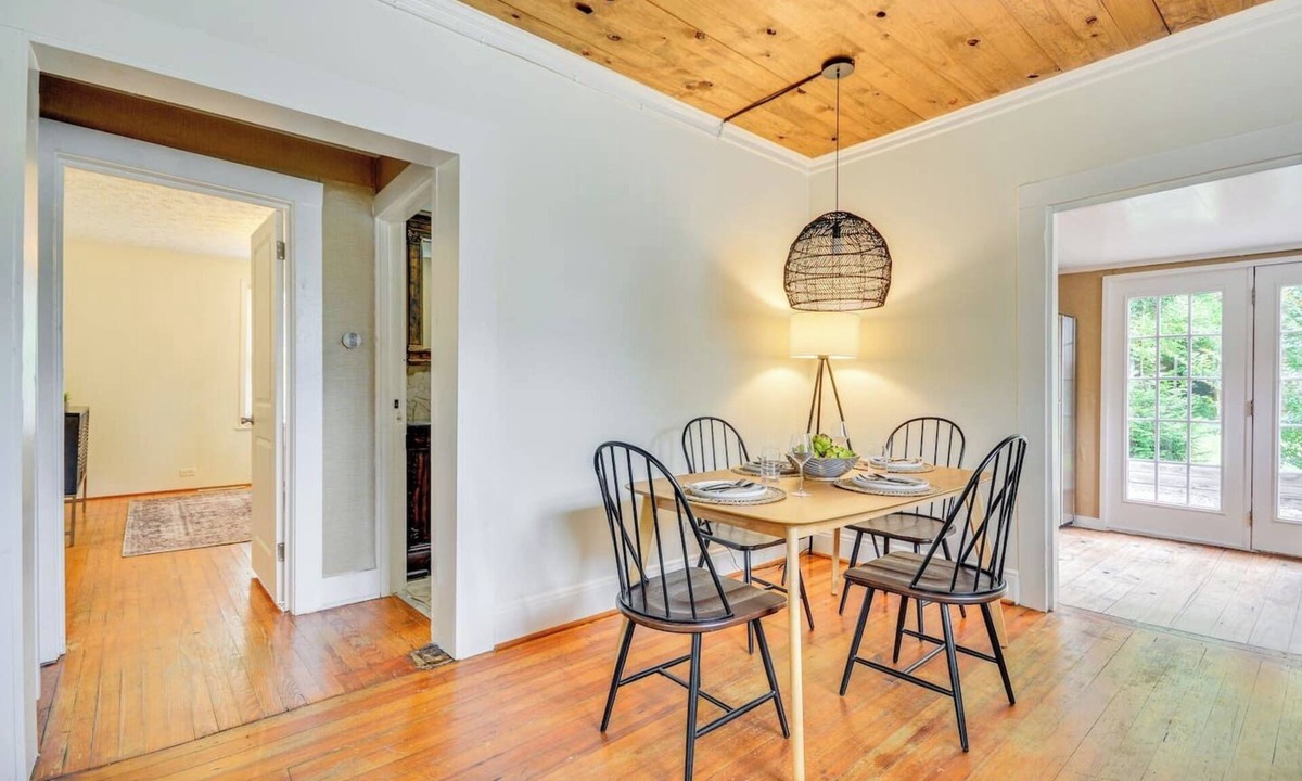 Danville House | Home w/Patio-1/2 Mi to Casino!