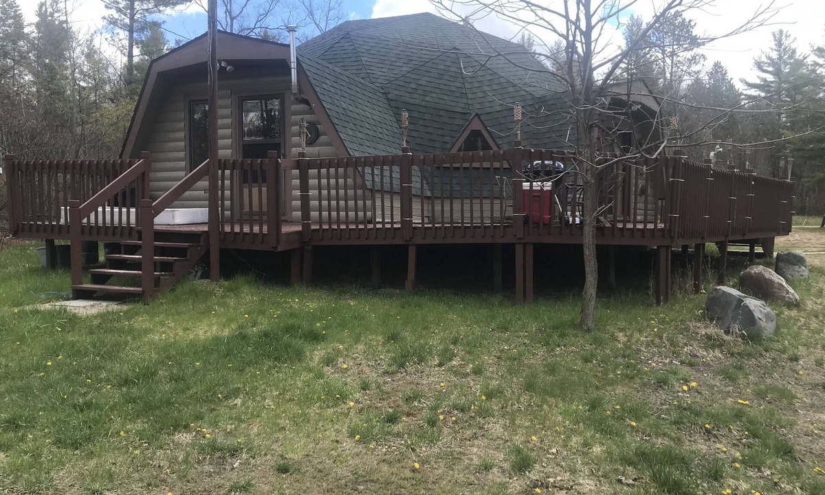 Lewiston House | Honey dome Hideout Unique cabin sitting on 5 acres in northern Michigan