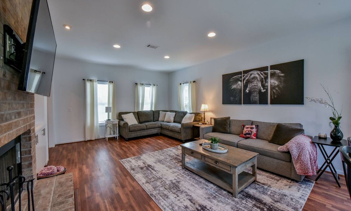 Tuscaloosa House | Honeysuckle Hideaway - Game Room, Outdoor Fireplace, and more!