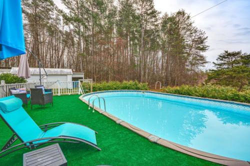 Mount Airy House | Hot Tub, Home Gym, Decks! Retreat 9 Mi to Mt Airy