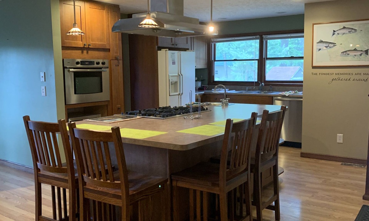 Wellston House | House in the Manistee National Forest