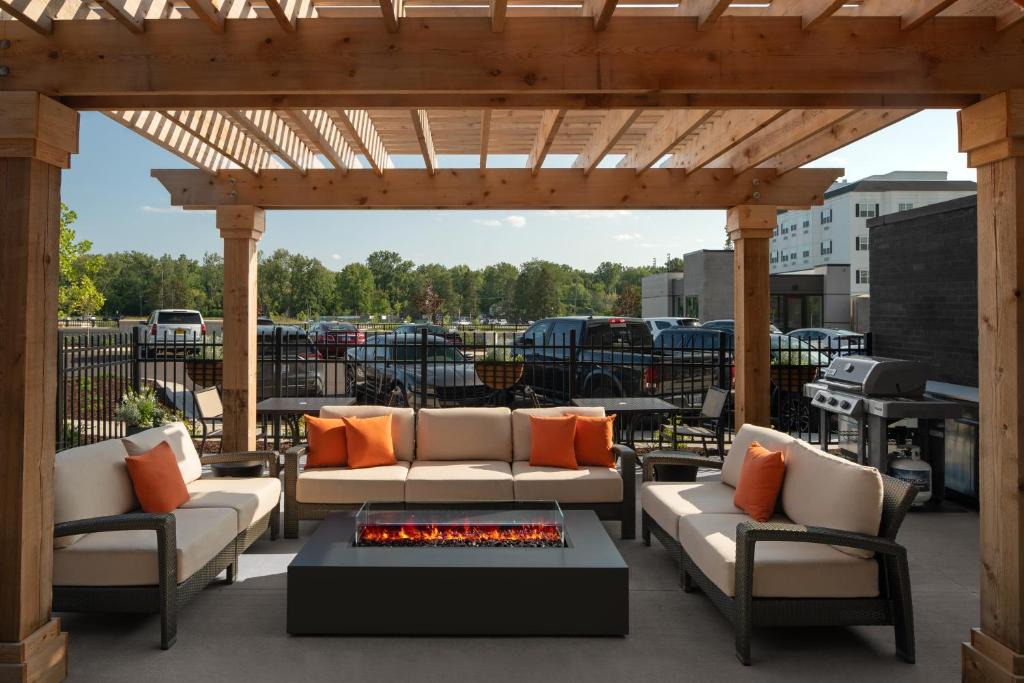 East Lansing Hotel | Hyatt House Lansing-University Area