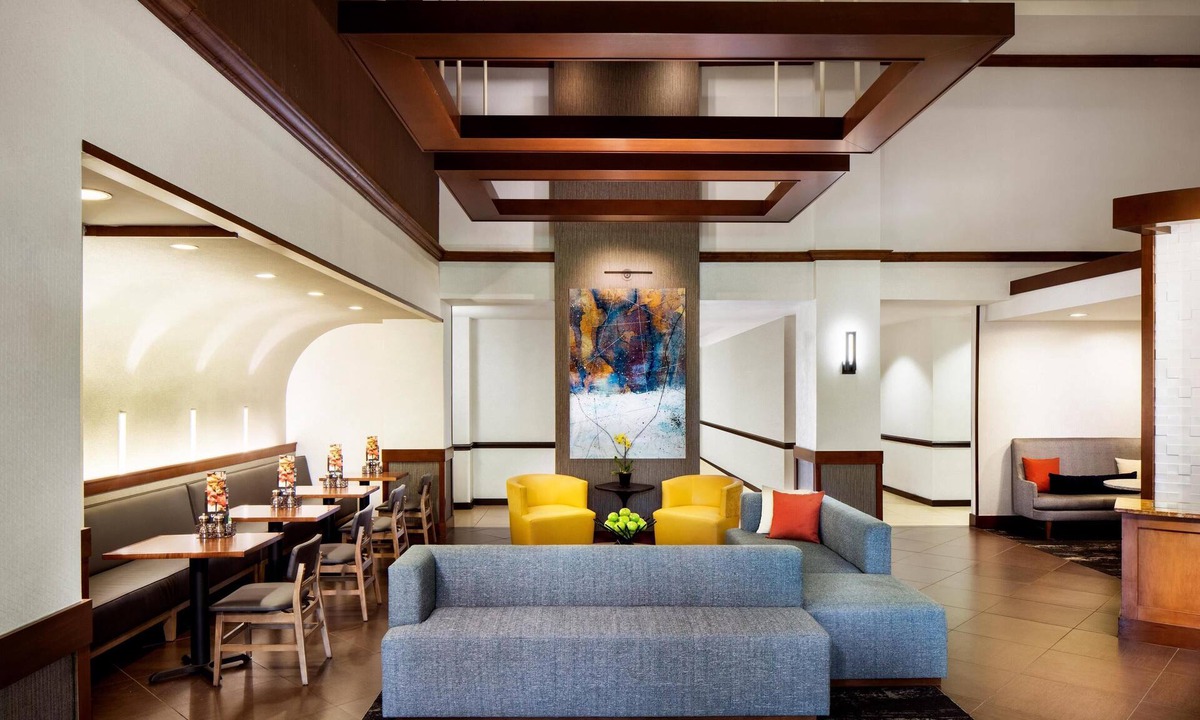 Roanoke Hotel | Hyatt Place Roanoke Airport/Valley View Mall