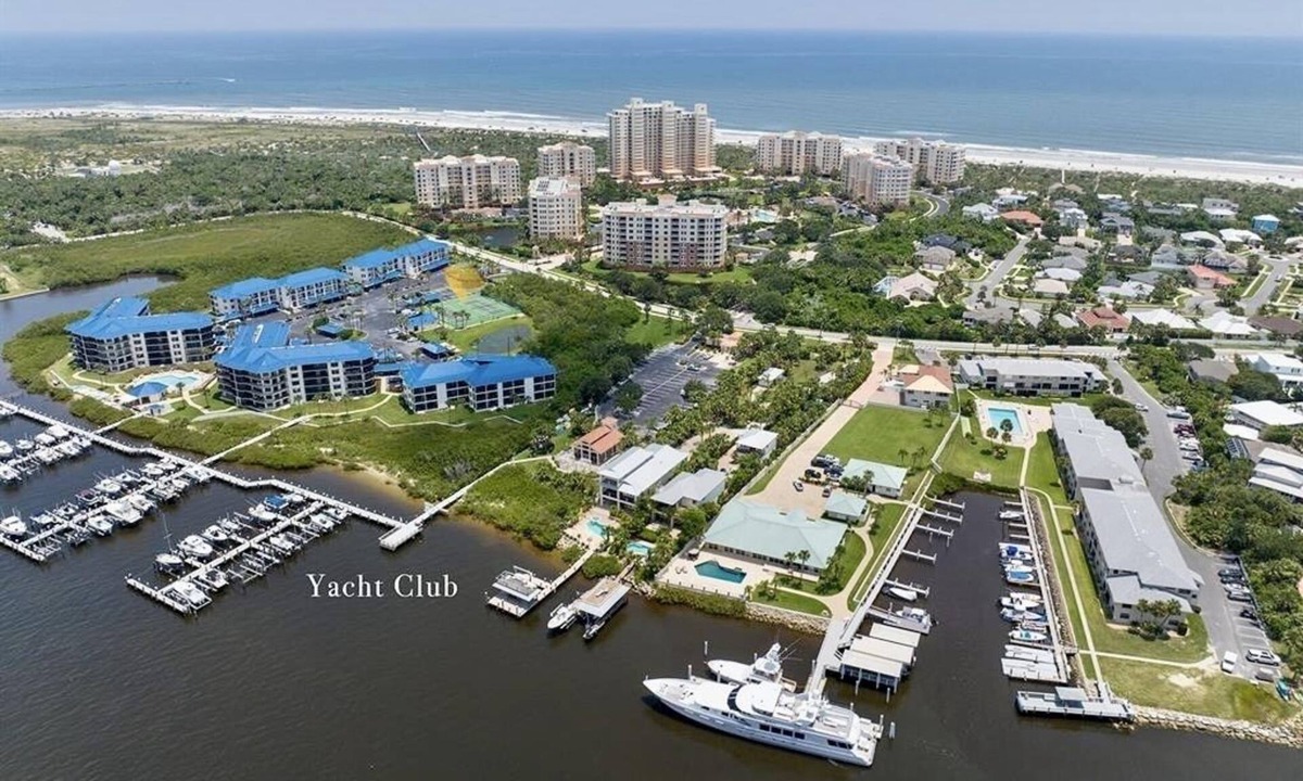 New Smyrna Beach Condo | Inlet Marina Villas #524, Nestled between the River & Ocean