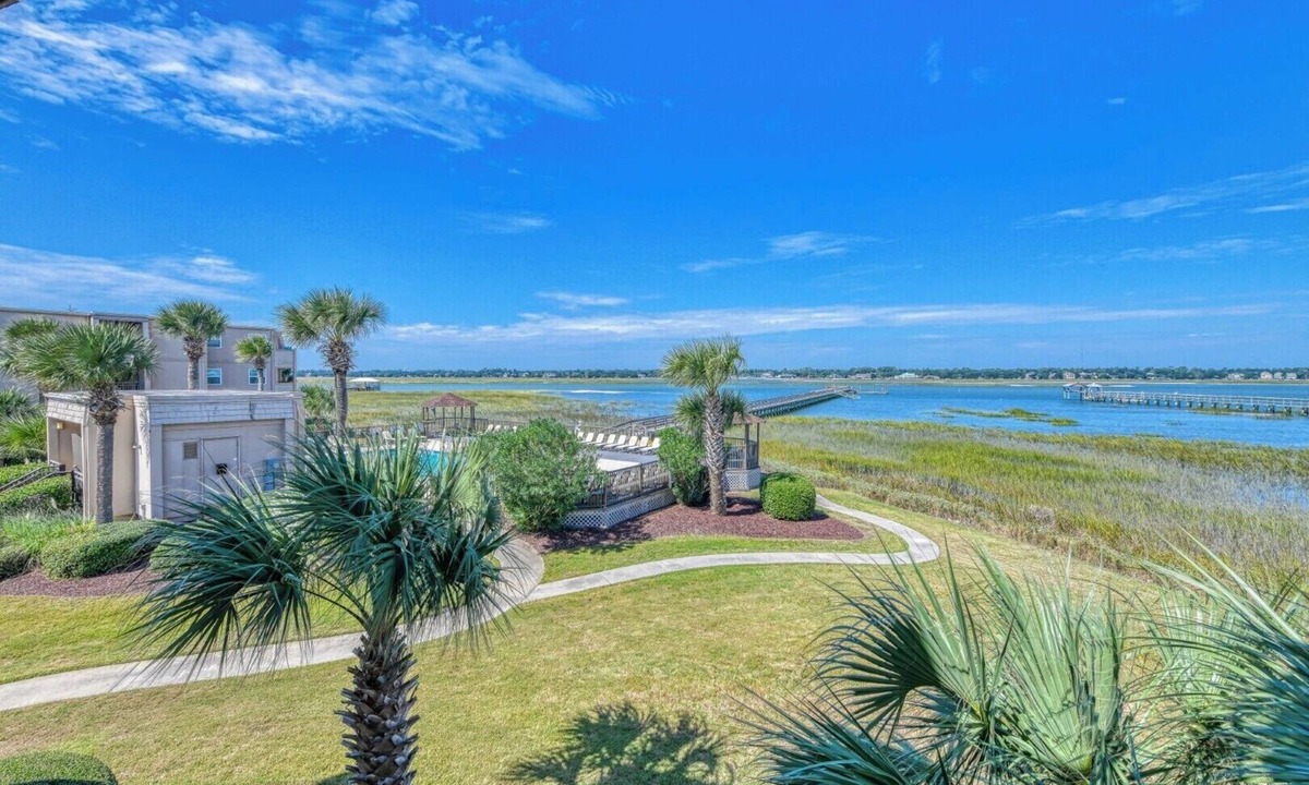 Gulf Stream Estates Condo | Inlet Pointe 29 Walk to beach in 2 minutes. Enjoy the pool and floating dock.
