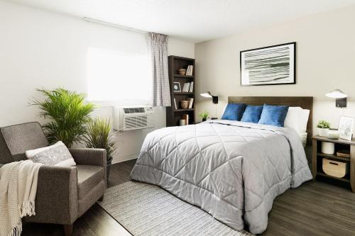 Suwanee Hotel | InTown Suites Extended Stay Atlanta GA - Suwanee