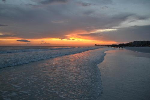 Siesta Key Villa | Island House Beach Resort V10 villa