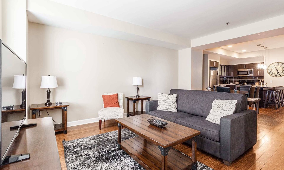 Downtown Memphis Apartment | Kasa | Everything You Need, Downtown + Family Friendly | Memphis