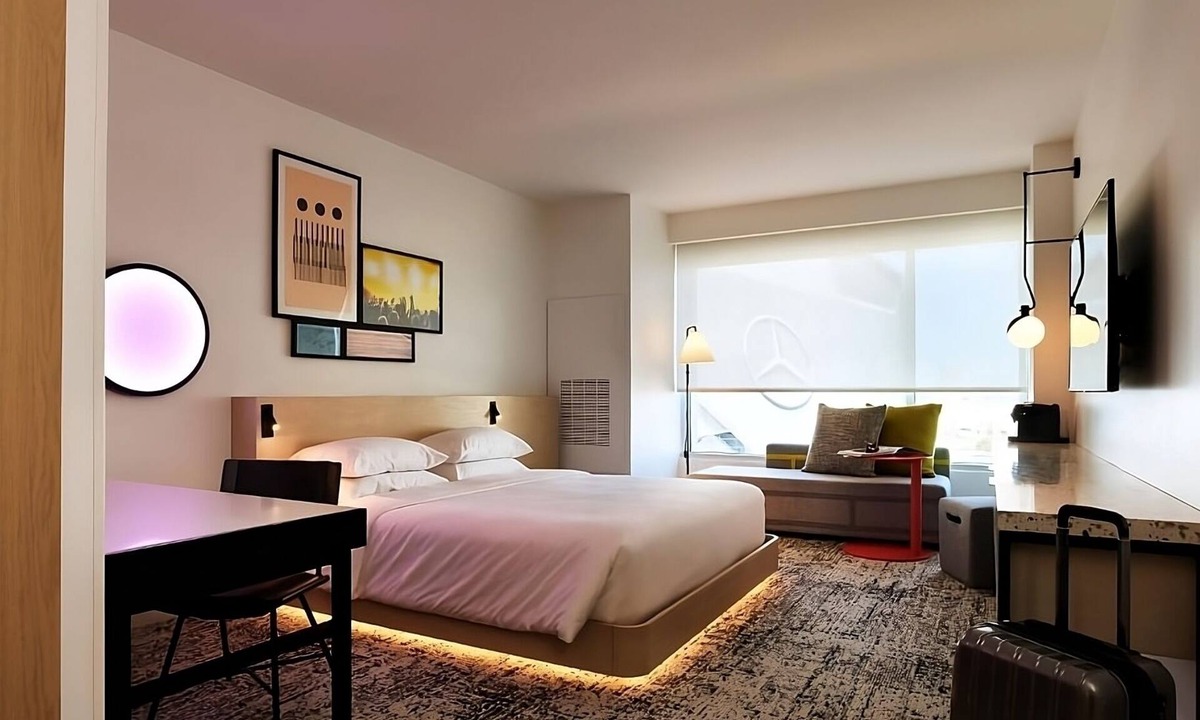 Castleberry Hill Hotel | King Room, High Floor Views at REVERB by Hard Rock Downtown Atlanta