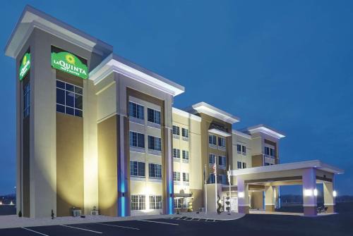 Springfield Hotel | La Quinta by Wyndham Springfield IL