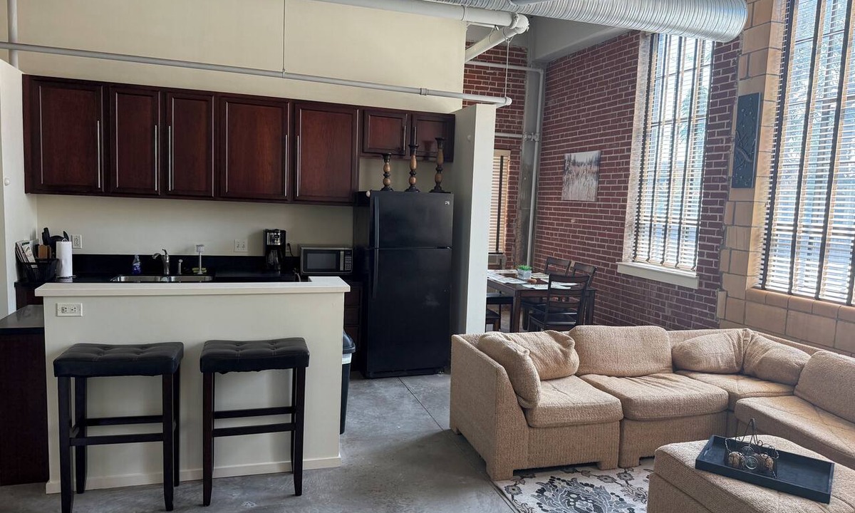 Downtown West Condo | Lafayette’s Gem: Baseball/Hockey/Soccer/XFL