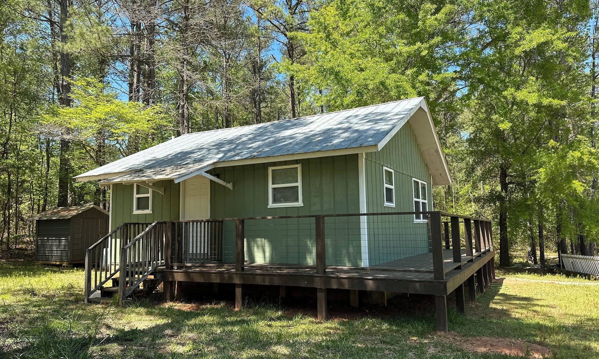 West Point Cabin | Lake Cabin, 10 minutes from Callaway Gardens