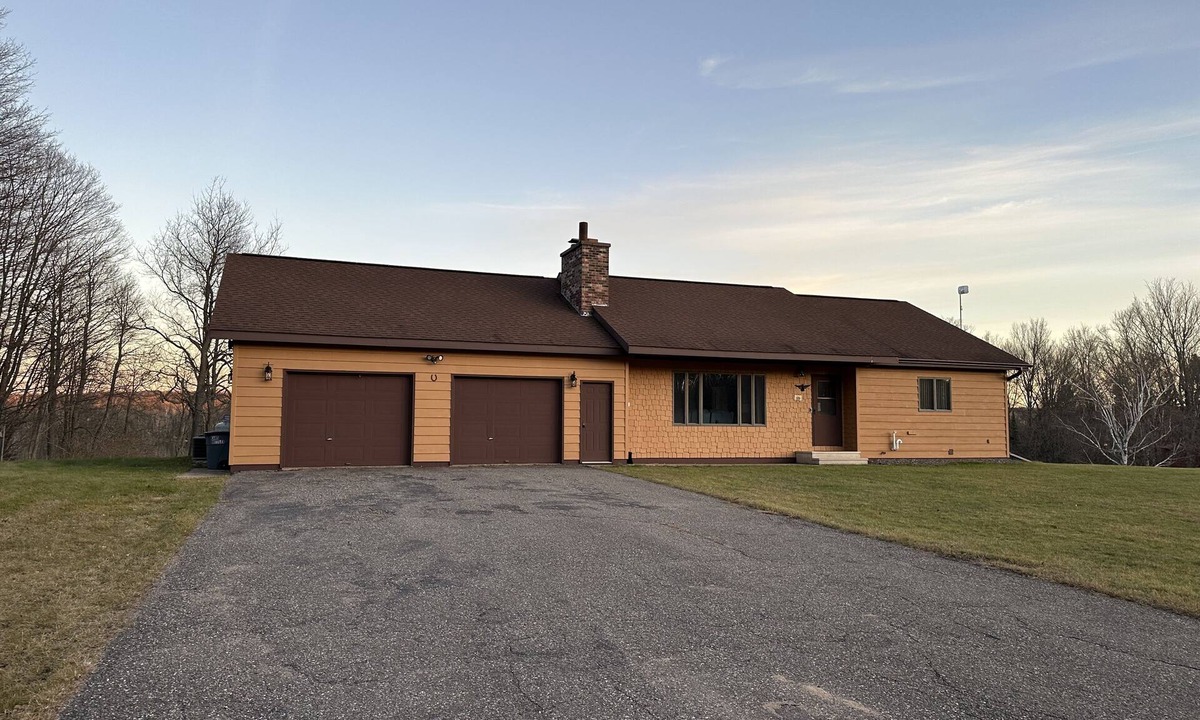Iron River House | Lake Front Home close to Ski Brule and snowmobile trails.