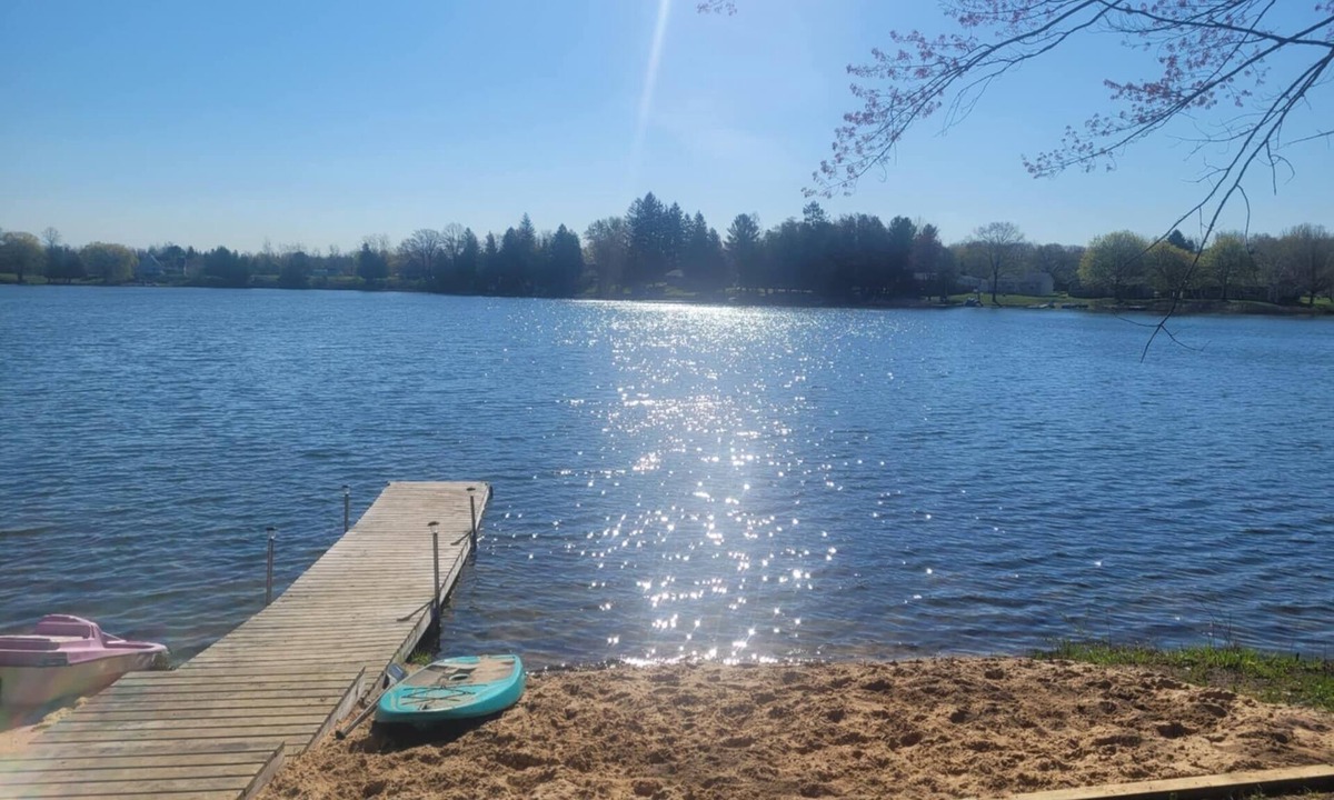 Ogemaw County Cottage | Lake Front on Little Clear Lake- Comfort Resort