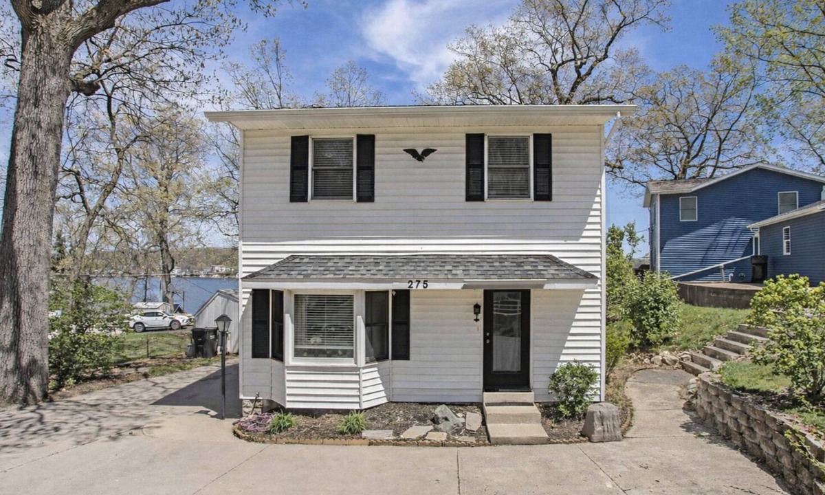 Angola House | Lake James Lakehouse w/Deck, Dockspace, Views & room for 8!