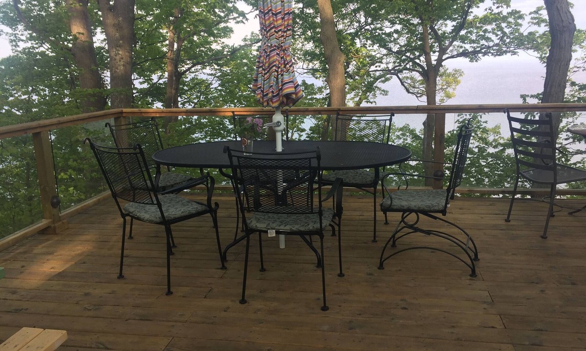 Montague House | Lake Michigan Beachfront Rental 5BR/3BA - Sleeps 10