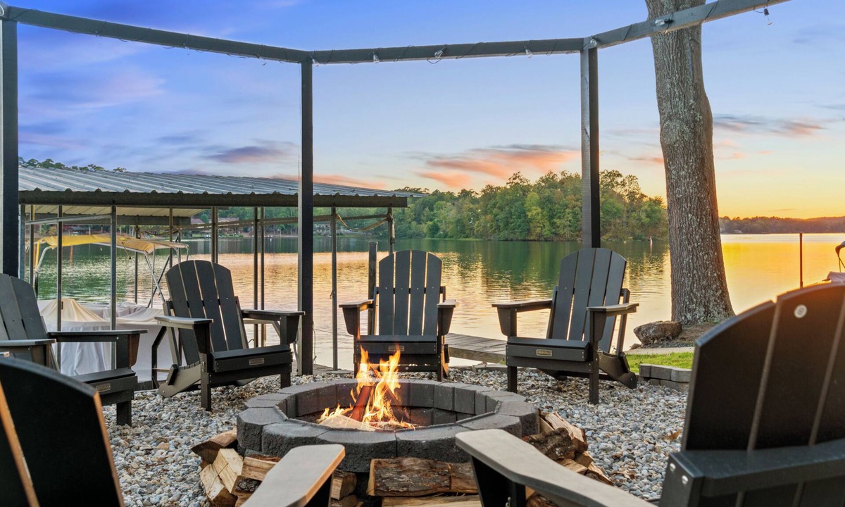 Hot Springs Village House | Lakefront ·Hot Tub ·Sauna · Private Dock ·Fire Pit