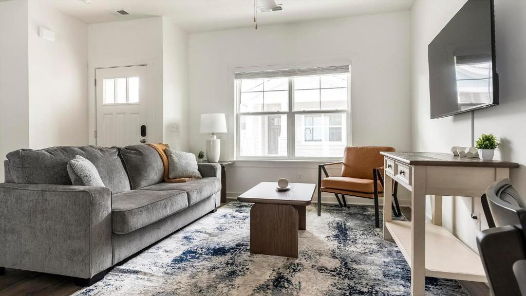 Port Wentworth Apartment | Landing Apartments - Abrazo at Rice Hope