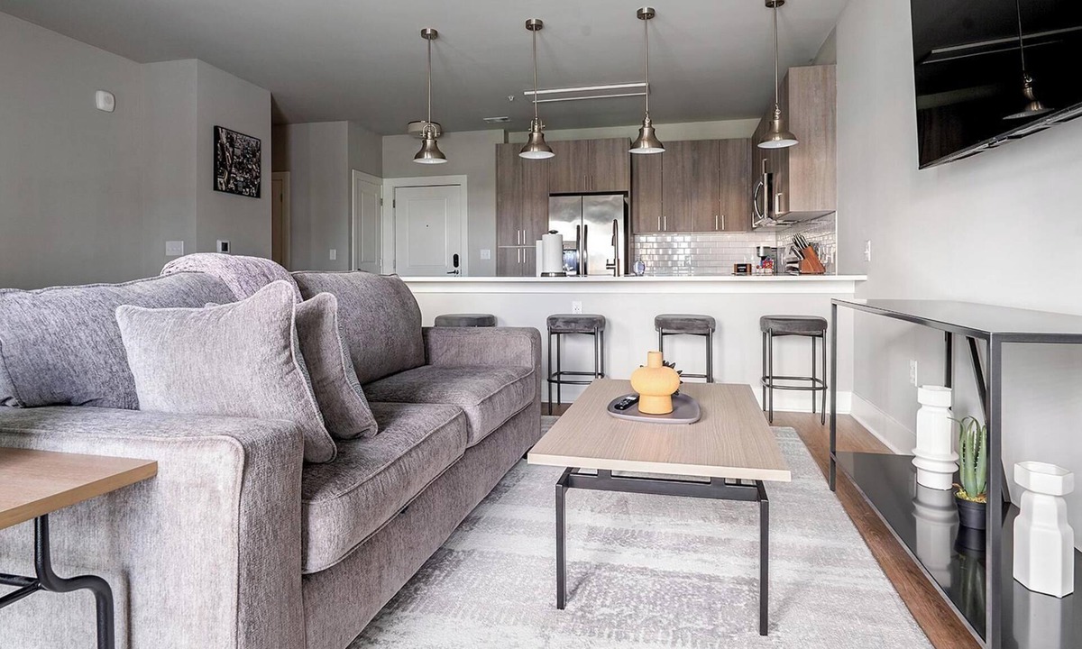 Fort Myers Apartment | Landing | Beautiful 1BD, Gym, Clubhouse