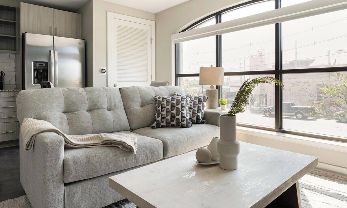 Yamacraw Village Apartment | Landing | Beautiful 1BD in Downtown