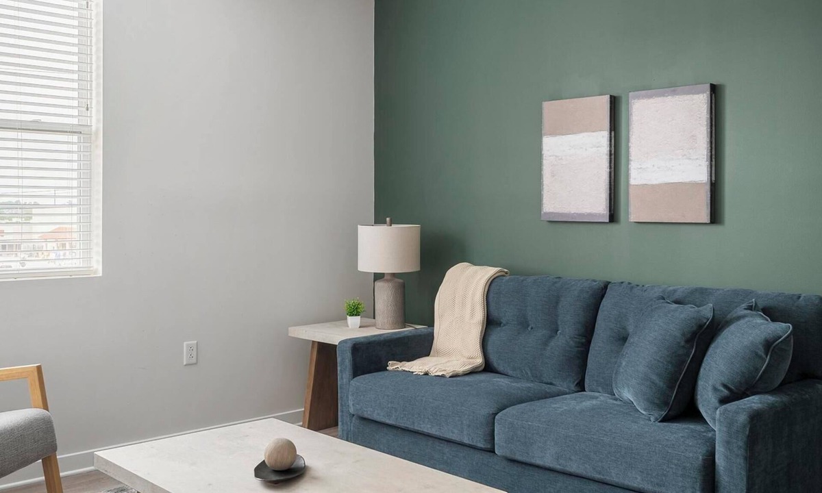 Knoxville Apartment | Landing | Beautiful 2BD, Gym