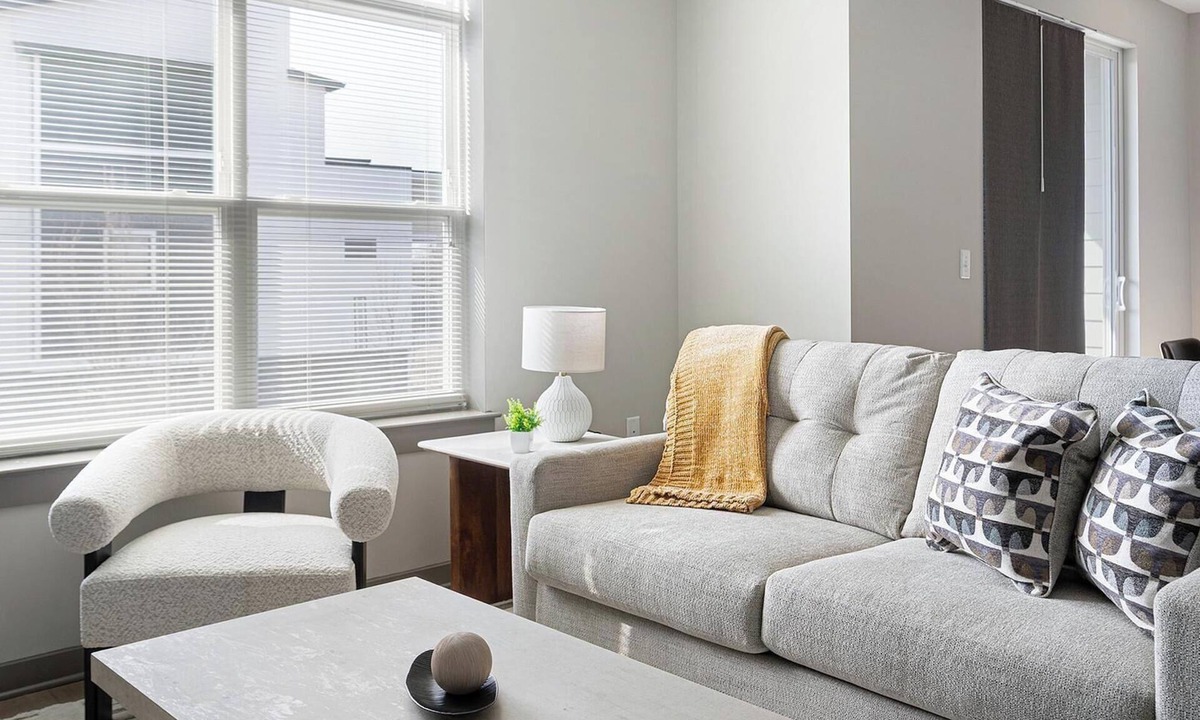 Talbot's Corner Apartment | Landing | Chic 1BD, Gym, Clubhouse