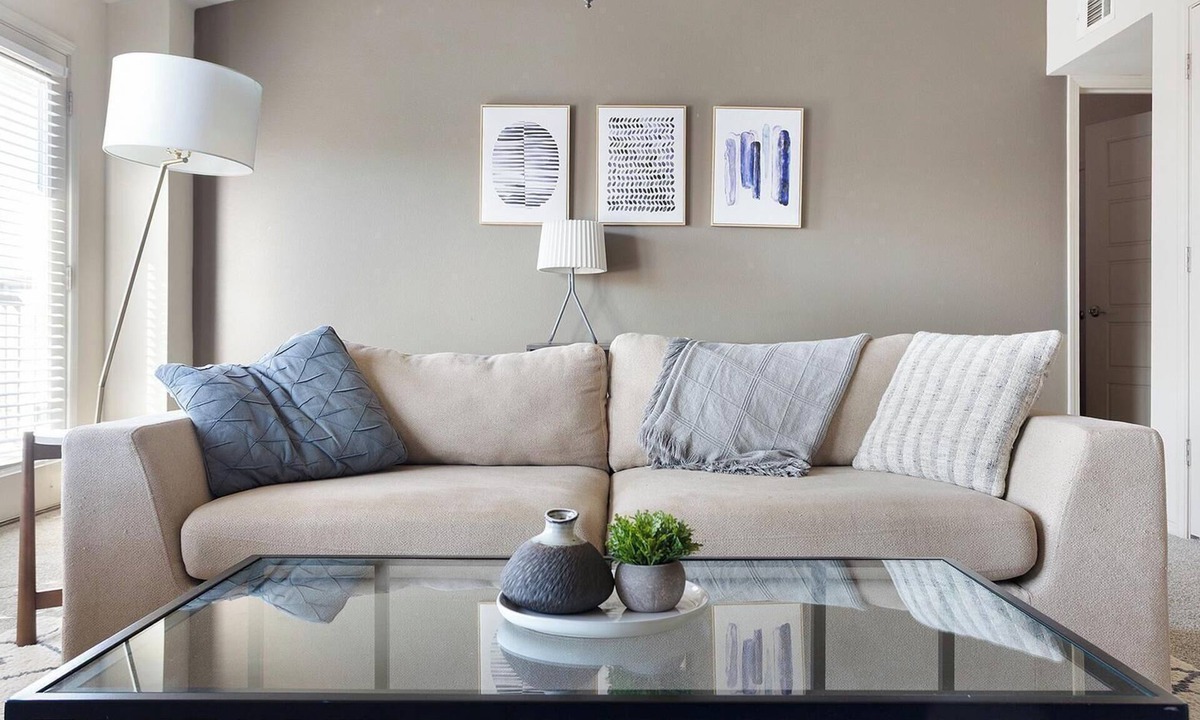 Jenks Apartment | Landing | Spectacular 2BD, Gym, Courtyard