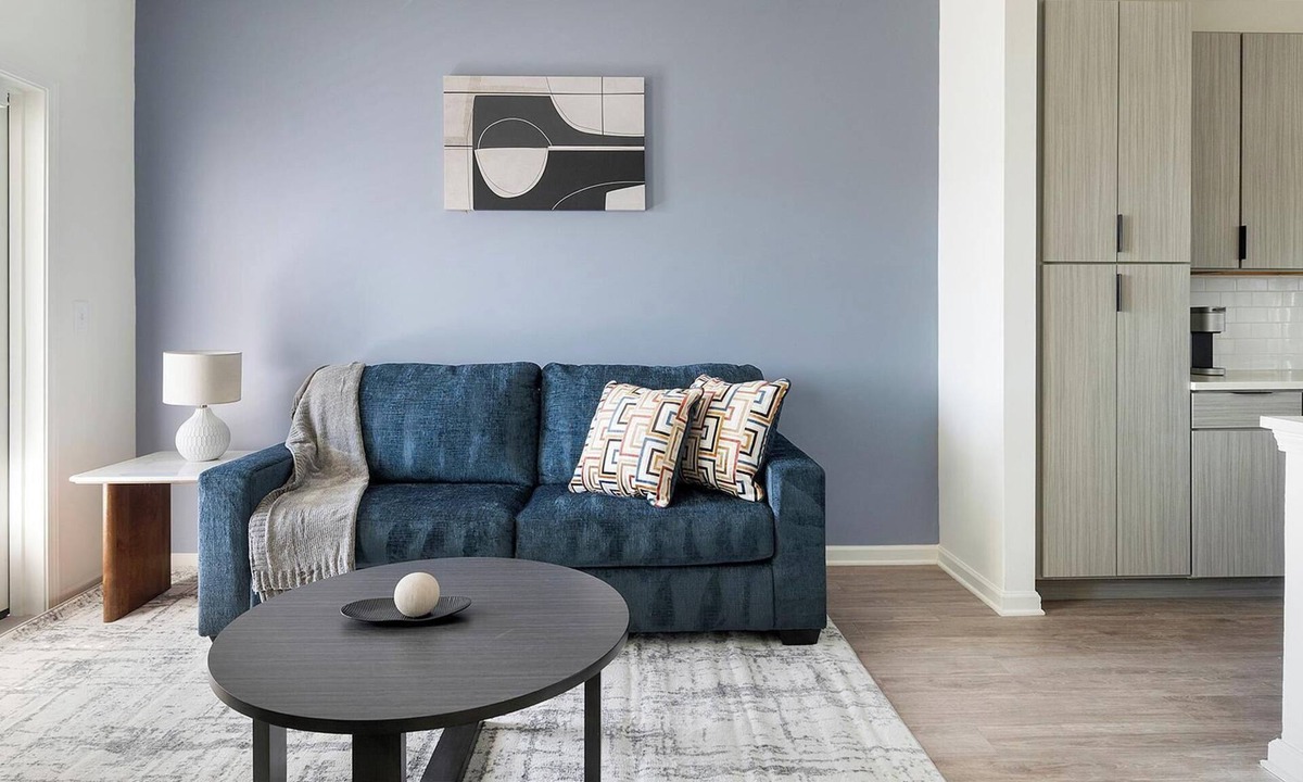 Ono Island Apartment | Landing | Stunning 1BD, Pool, Gym