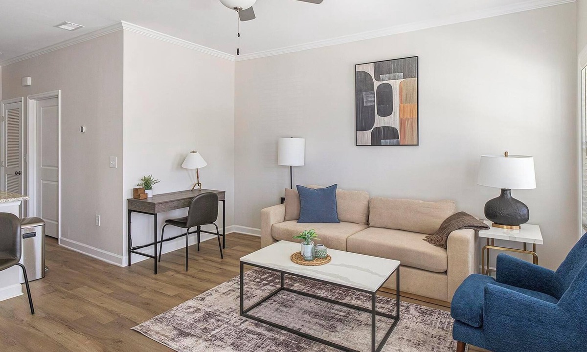 Huntsville Apartment | Landing | Stunning 1BD, Courtyard, Gym