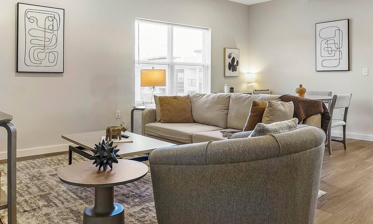 Cartersburg Apartment | Landing | Stunning 2BD, Clubhouse, Gym
