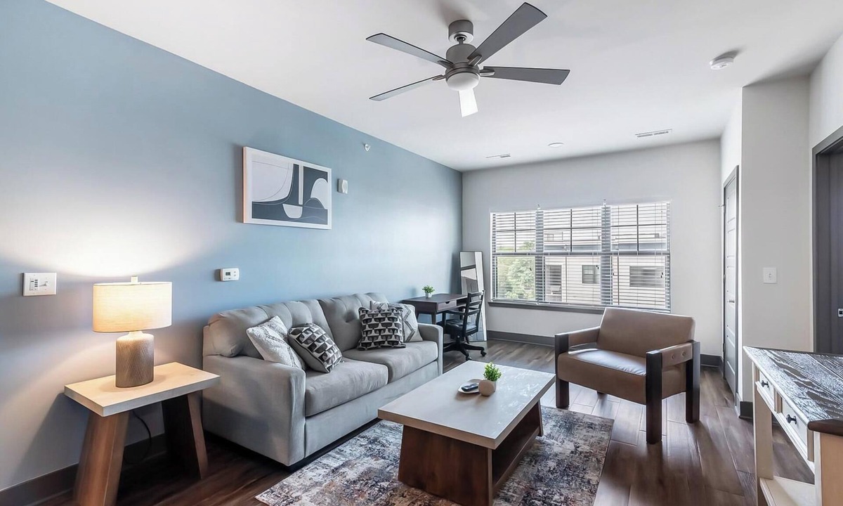 Hurstbourne Apartment | Landing | Stunning 2BD, Clubhouse, Gym