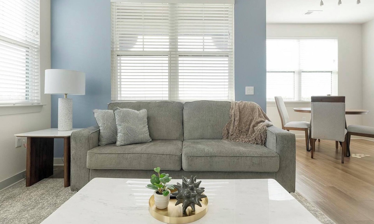 Biggar Apartment | Landing | Stunning 3BD, Gym, Clubhouse