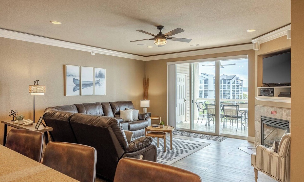 Osage Beach Condo | Lands End 637 - Three Bedroom Apartment, Sleeps 8