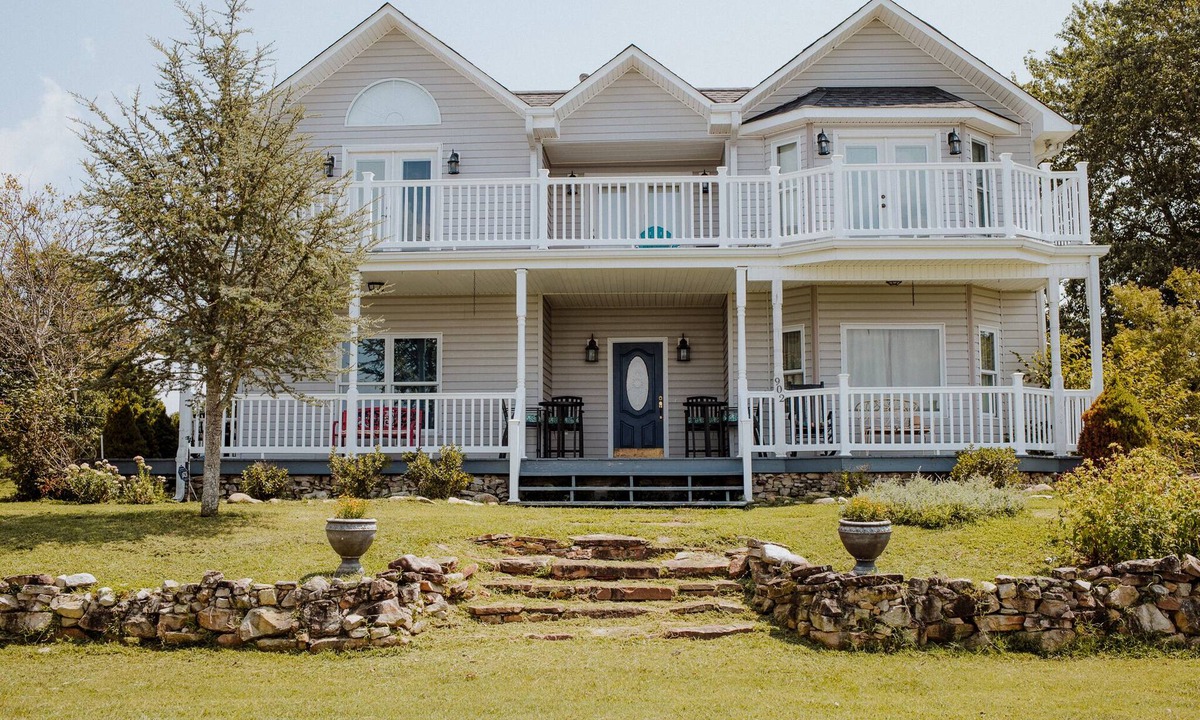 Bryant House | Large Historical Alpine House near Chattanooga