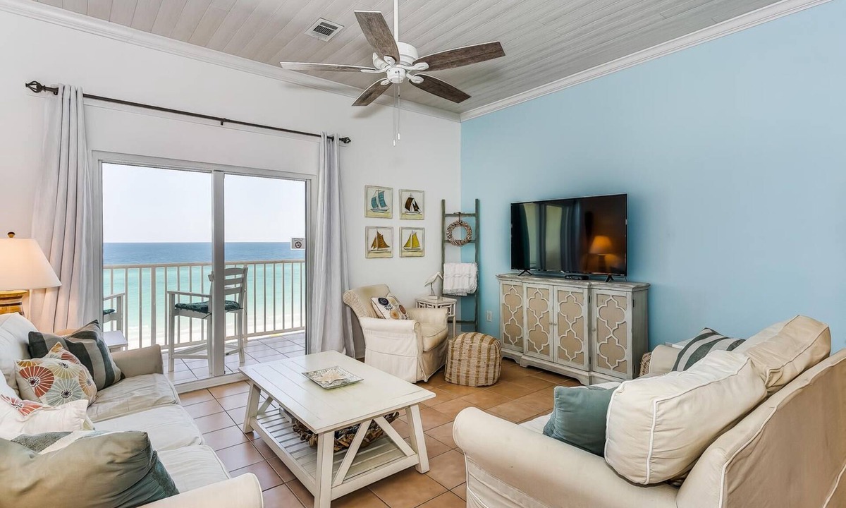 Pensacola Beach Condo | Last minute opening July 5th-8th! Salty Kisses on the Beach is waiting for you!