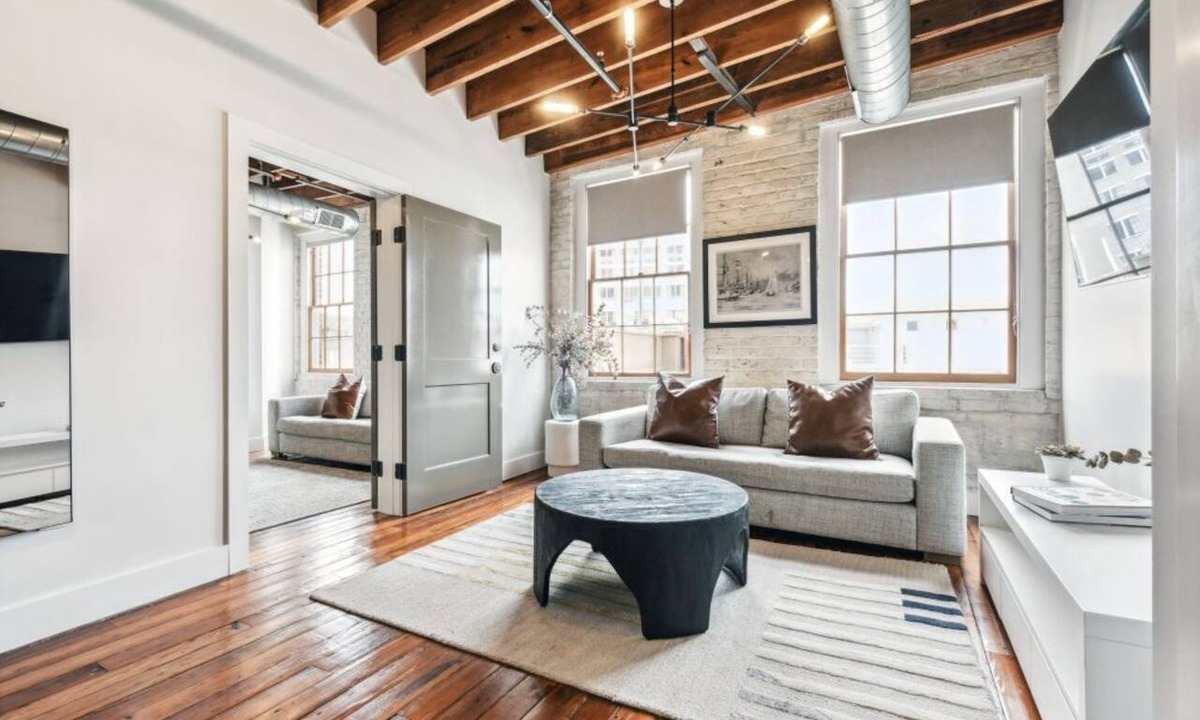 Central Business District Hotel | Live the Jazz Life: Modern 4BR Condo in NOLA