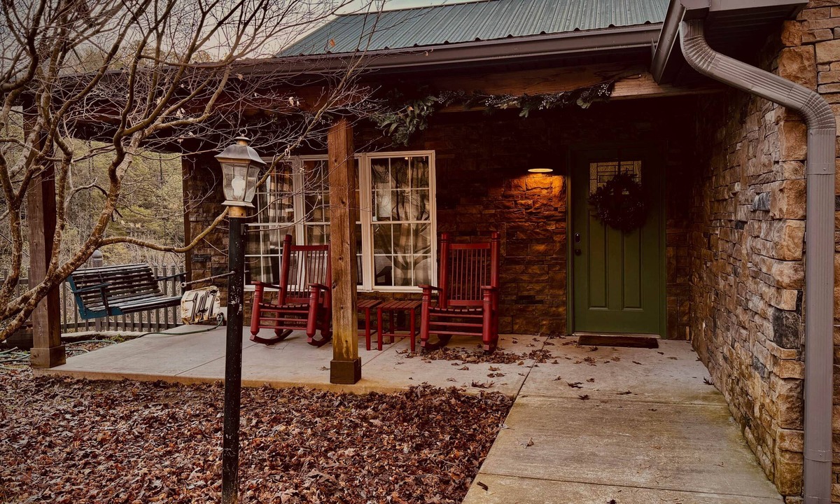 Bryson City House | Livingstone Lodge, Relax in this spacious lodge with good views and close to town