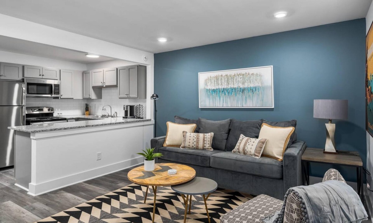 Forest Park Apartment | Location Updated w King Bed and Fast Wifi