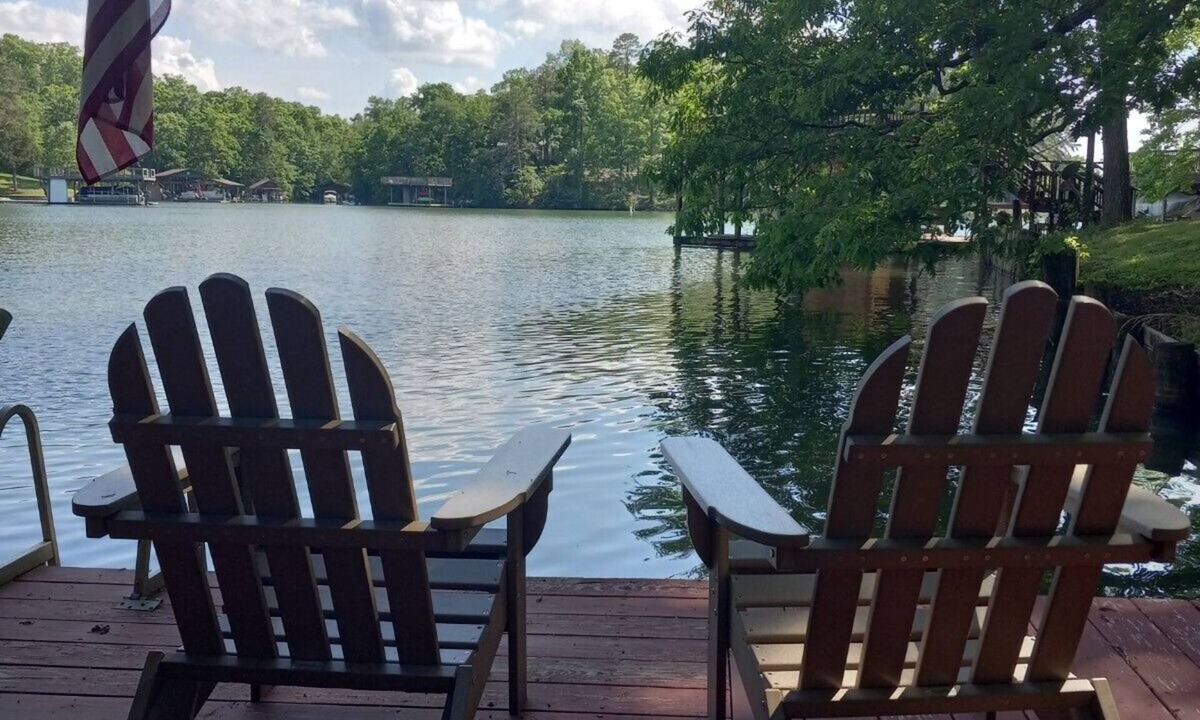 Ten Mile Cabin | Log Cabin/Cottage on Watts Bar Lake