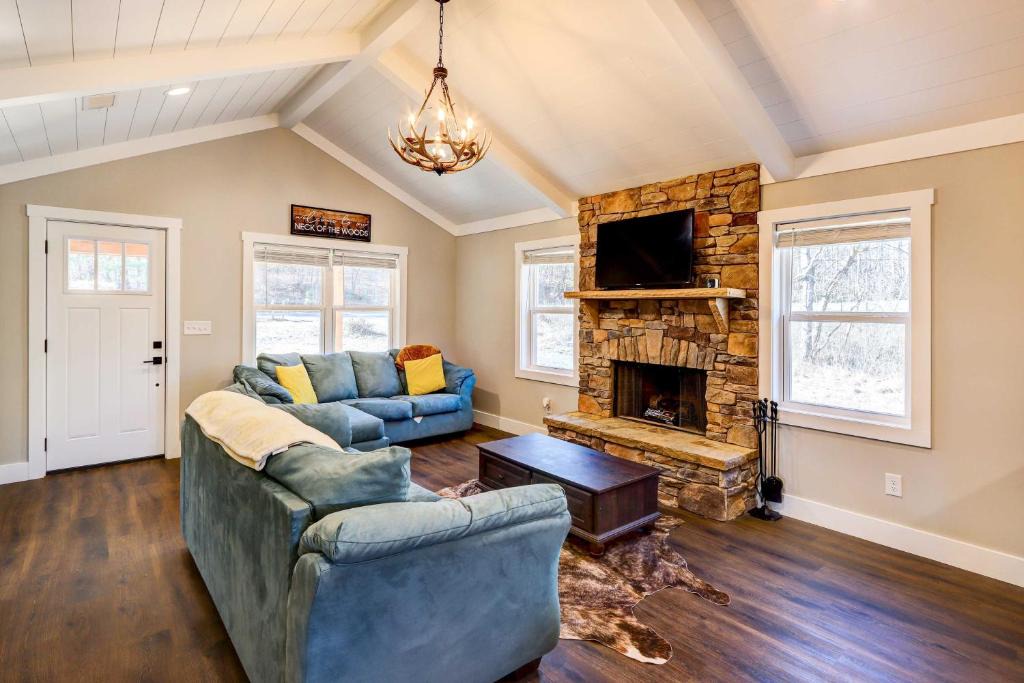 Ellijay House | Lovely Ellijay Vacation Rental Near Wineries