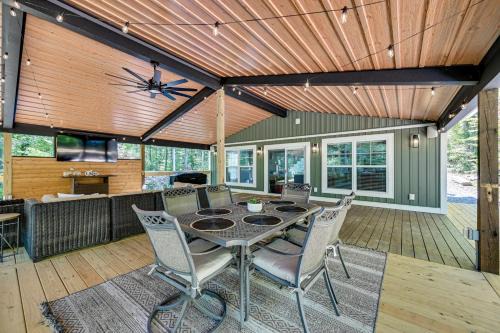 Cub Run House | Luxe Kentucky Cabin Rental ~ 36 Mi to Mammoth Cave