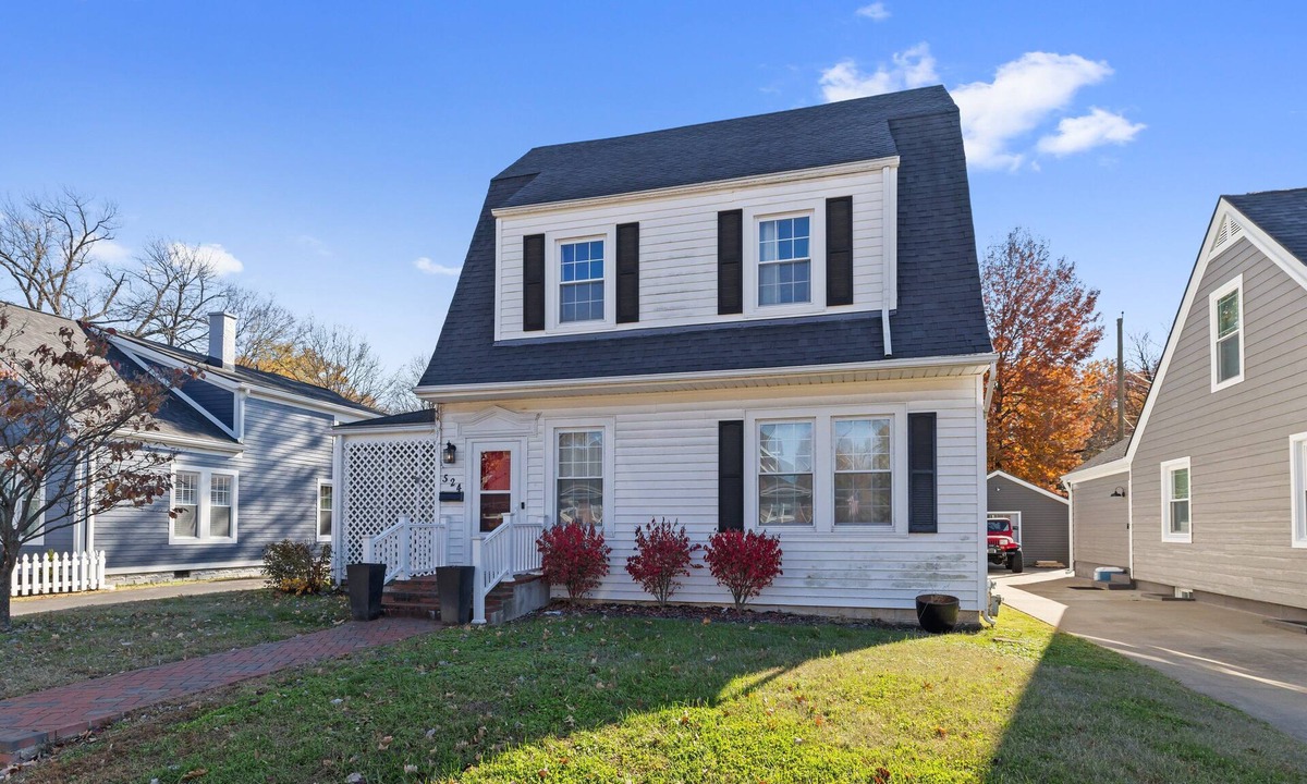 Owensboro House | 💦 Luxe Retreat Home @ Griffith Ave – Prime Location! ➠ 524W