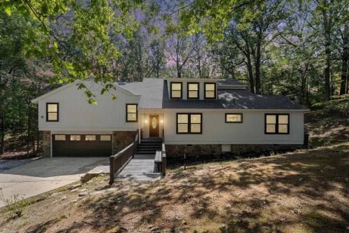 Cordova House | Luxury 6BR Private Estate Spa Bath Theater 2 Acres